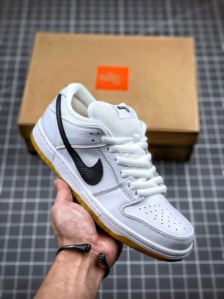 Nike SB Dunk Low WHITE GUM