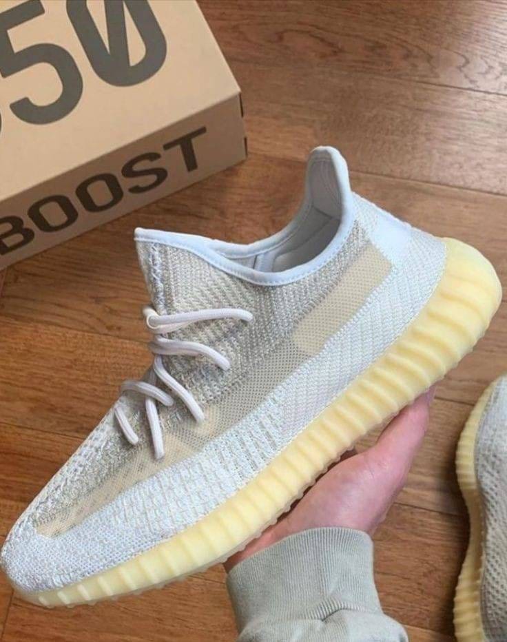 @Di_DaS Yeezy Boost 350 V2 Natural Semi UA with Full Accessories