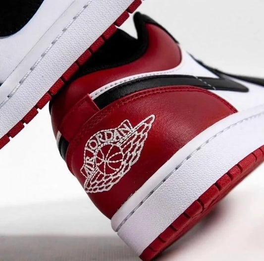 Nike Air Jordan Retro 1 Low Bred Toe 2 0 (Semi UA)
