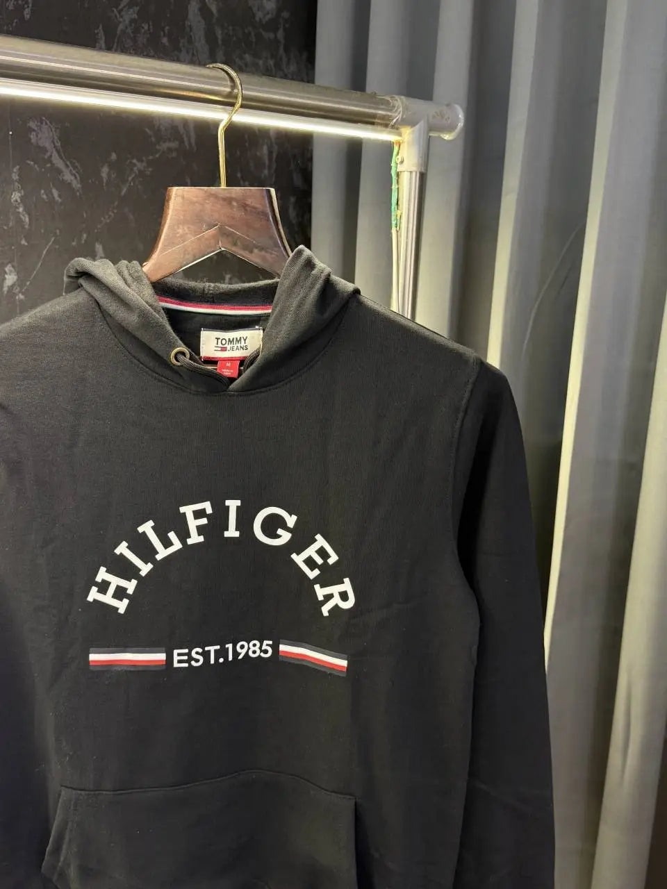 Tommy_Hilfiger Premium Store Article Hoodie (400gsm)
