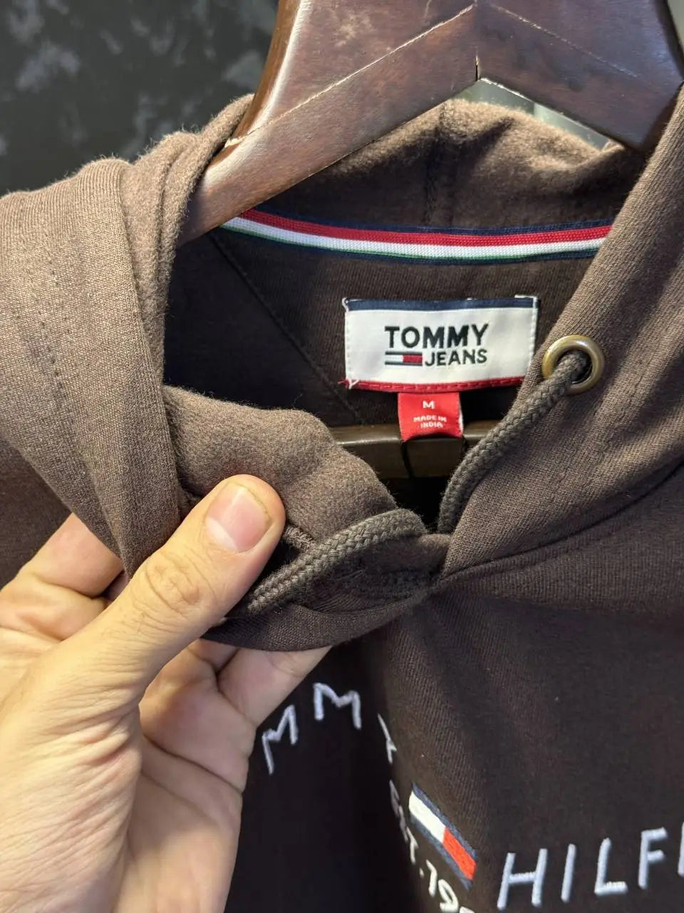 Tommy_Hilfiger Store Article Hoodie (Brown)