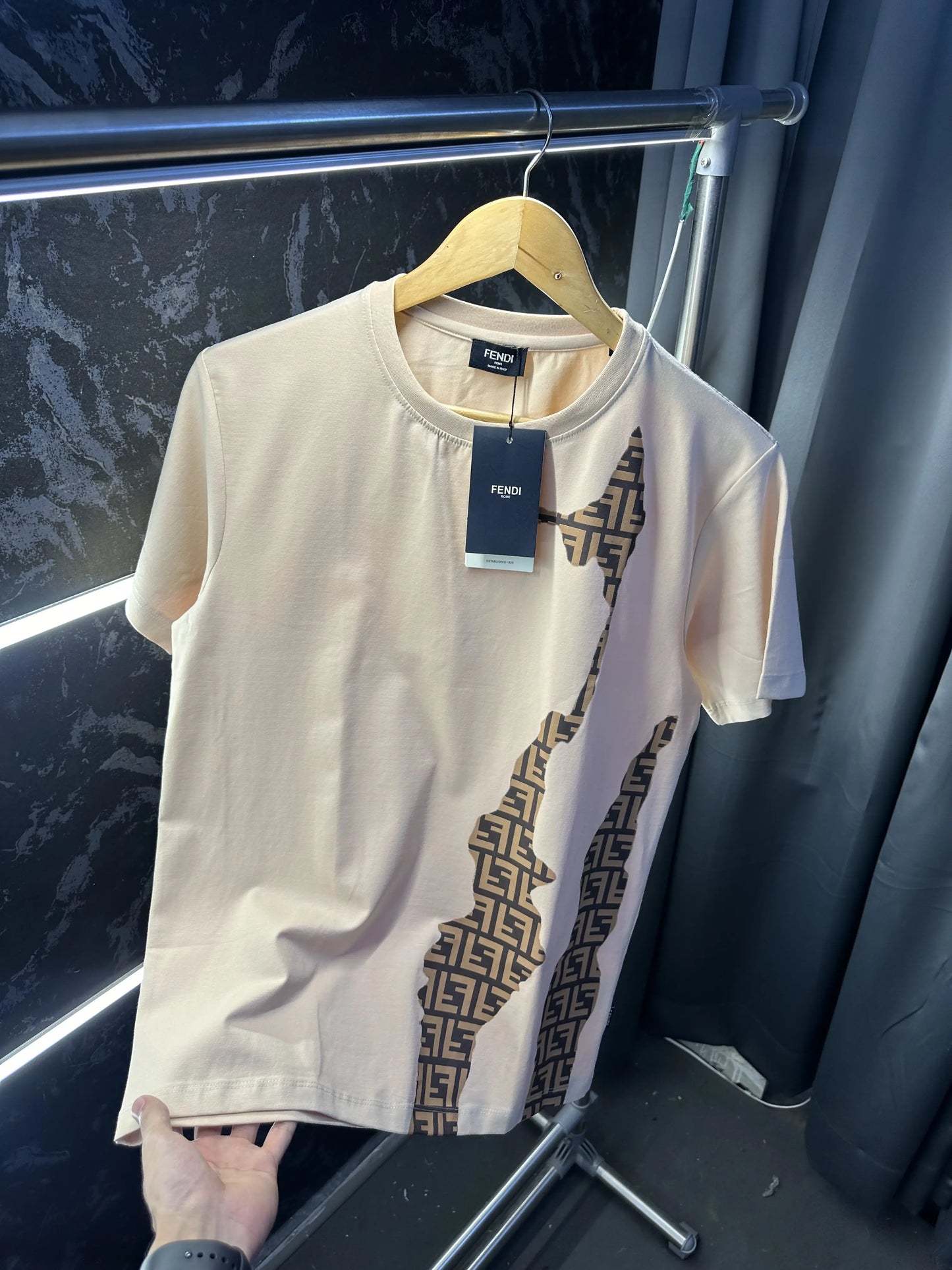 FEND I PREMIUM ROUND NECK TSHIRT BROWN