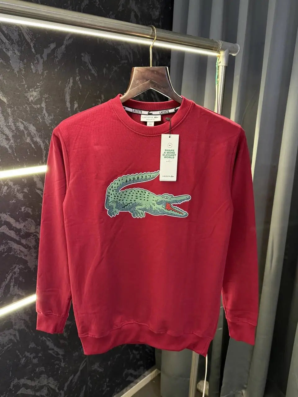 Lacost e Premium Sweatshirt Store Article (Red)