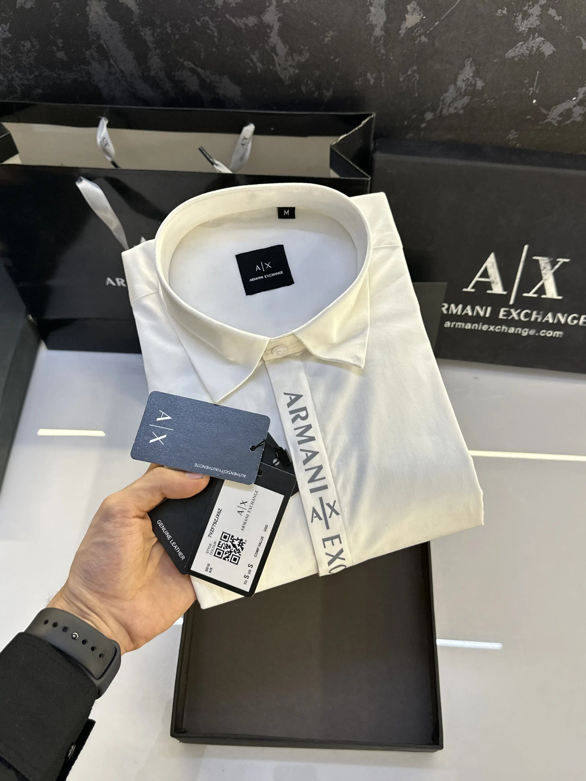 Arman.i Exchange Reflective Print With Original box WHITE