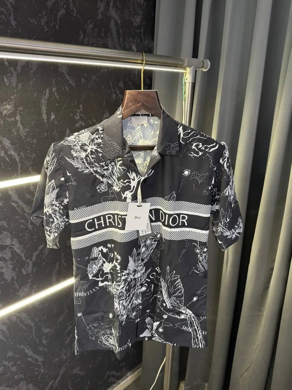 Christian Dio r Store article shirt with Box Carry bag