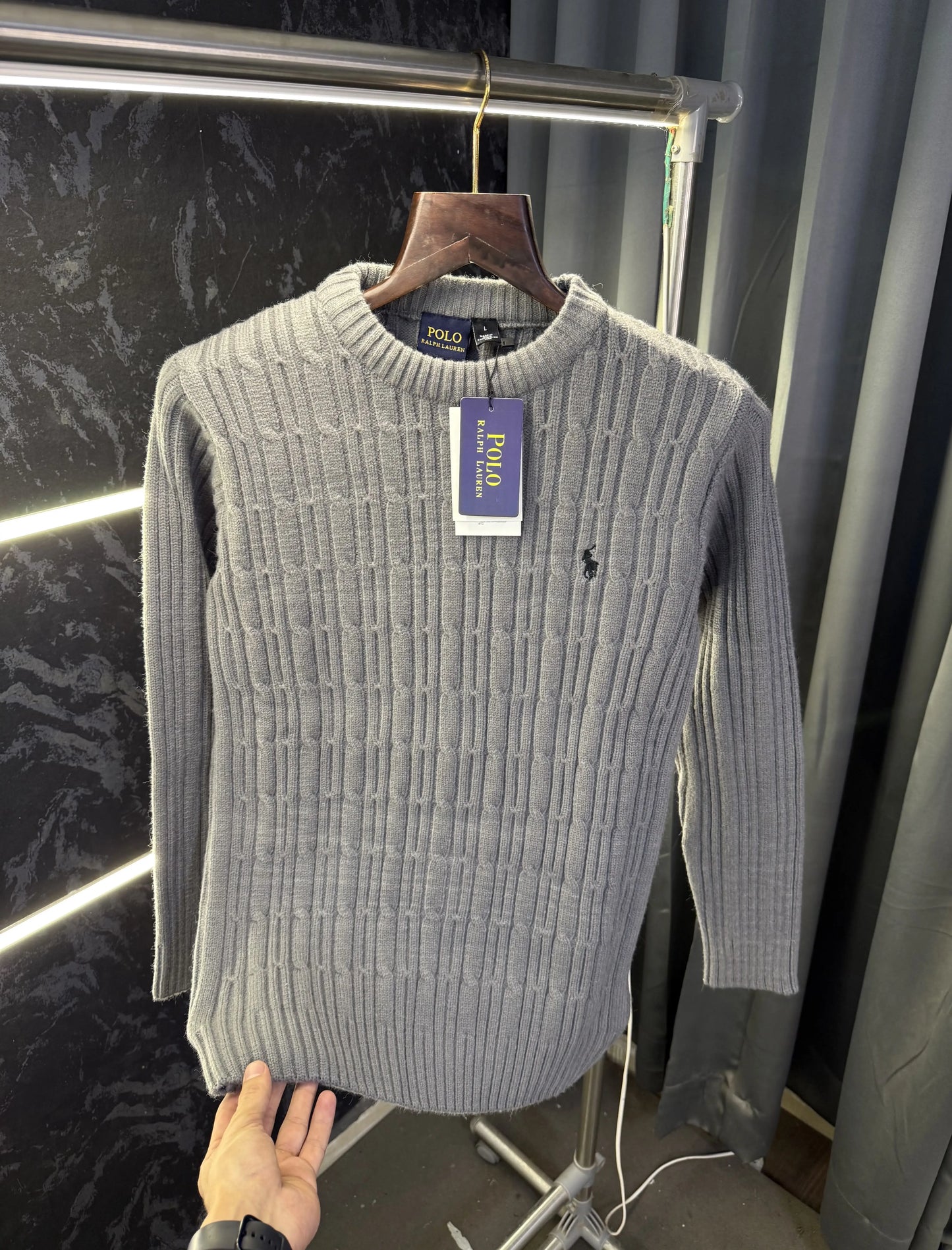 Ralph_Lauren Premium Cable Knit Sweater (Store Article)