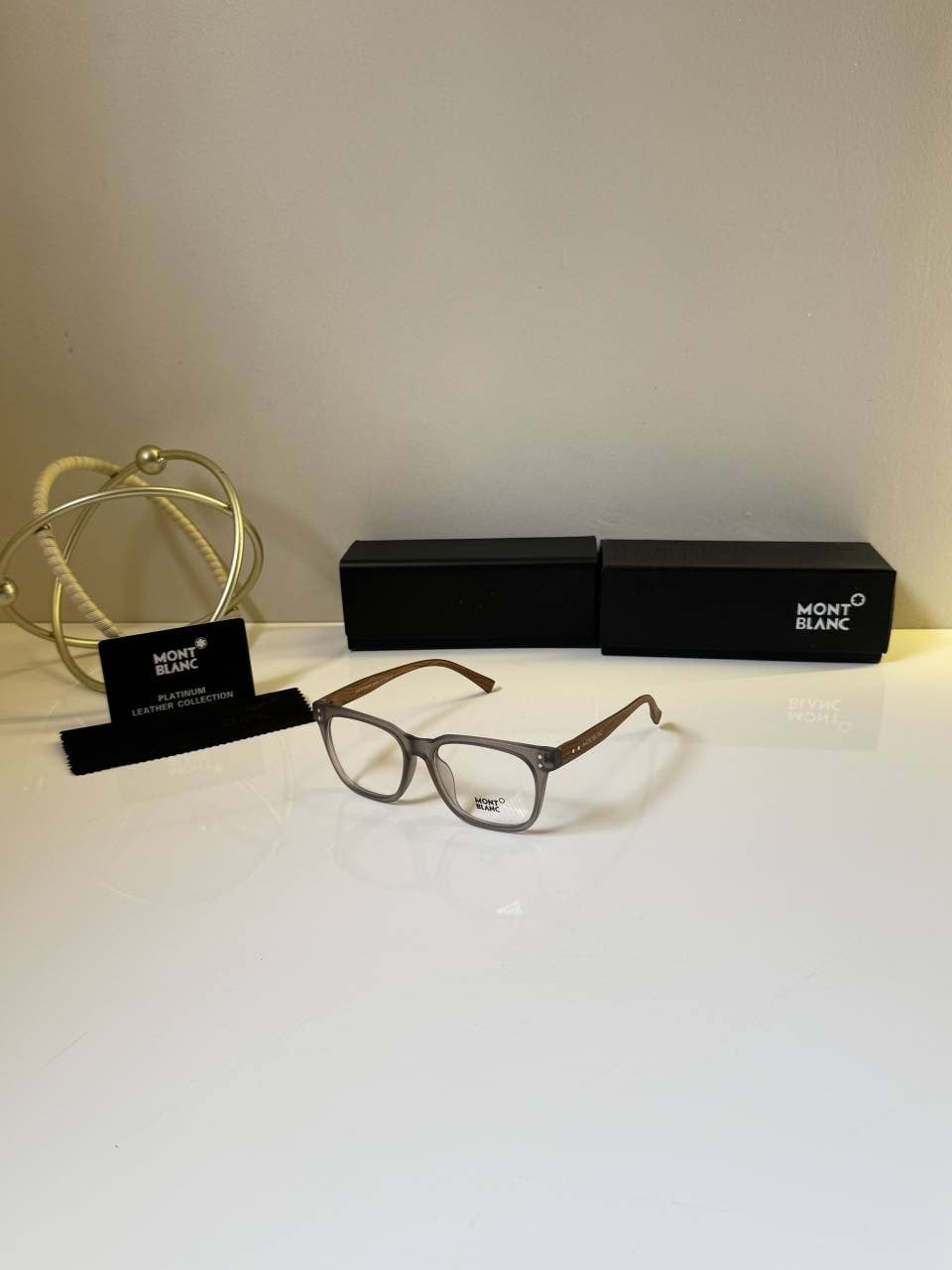Mont_Blanc_5181_Grey_Wooden