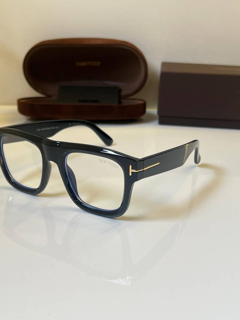 Tomford_259_Black_Frame