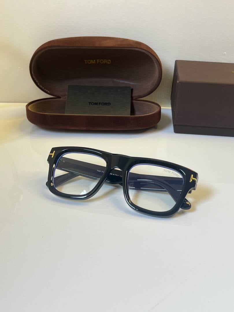 Tomford_259_Black_Frame