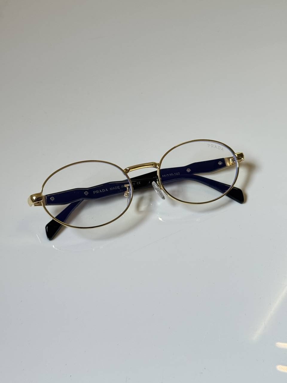 Prada_8007_Gold_Oval_frame