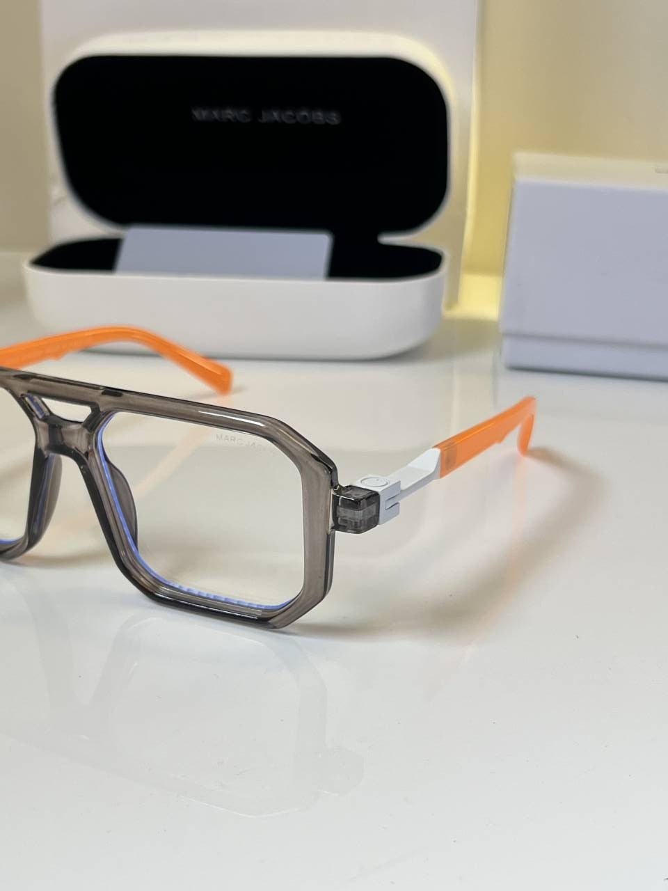 Marc_Jacobs_6125_Orange_Tp