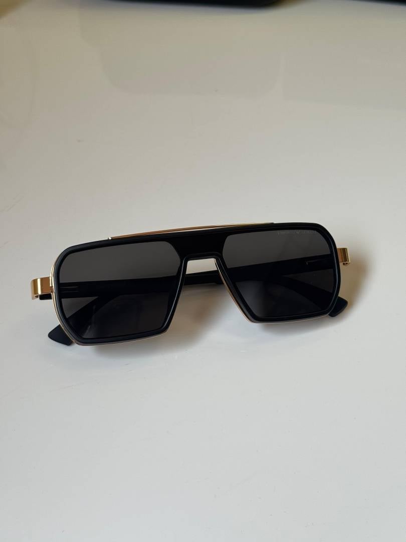 Armani_1041_Black_Gold