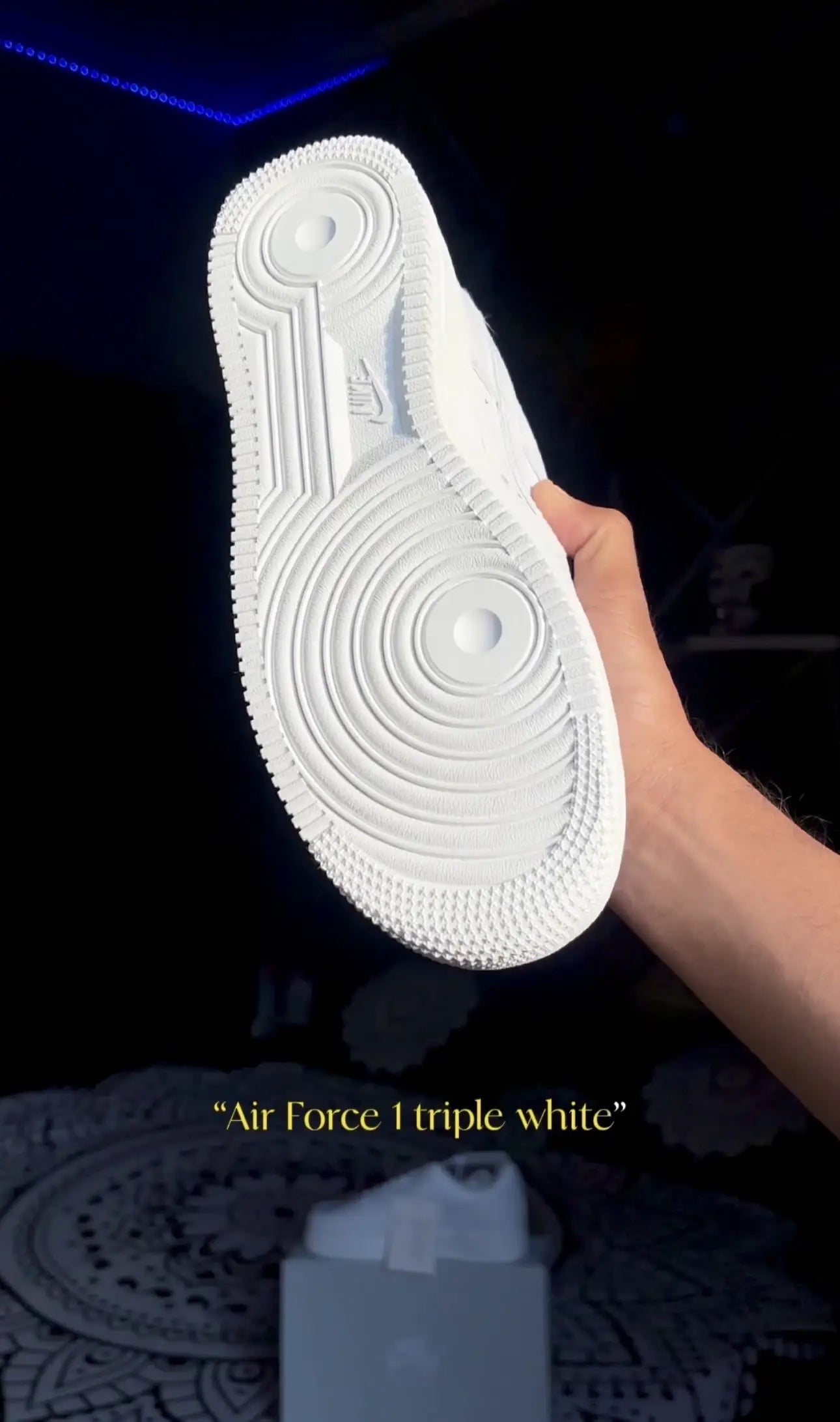 Nike Airforce 1 Triple White Unisex Model
