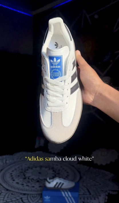 Adidas Samba Cloud white unisex Model